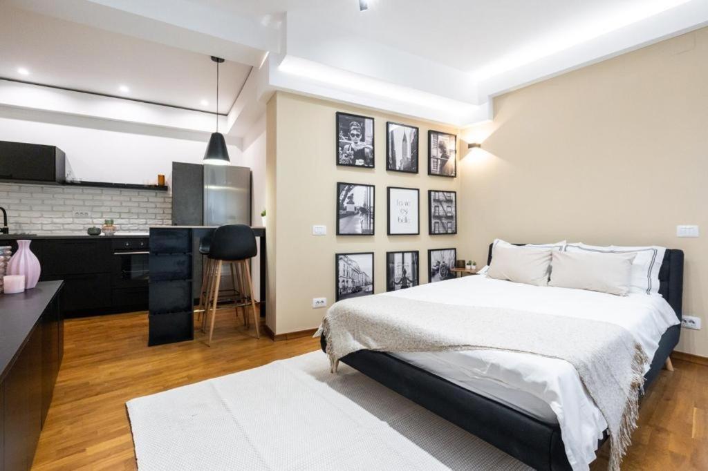 Wonderful Victorie Apartment Bukarest Exterior foto